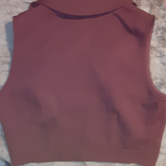 Red Top - Picture 4 of 4